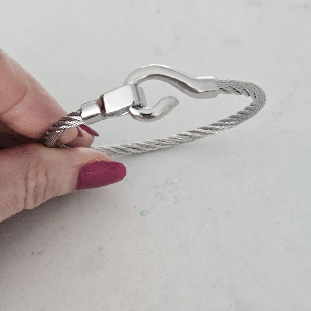 NEW 18KGP Silver-Tone Stainless Steel Cable Bracelet with Hook Clasp